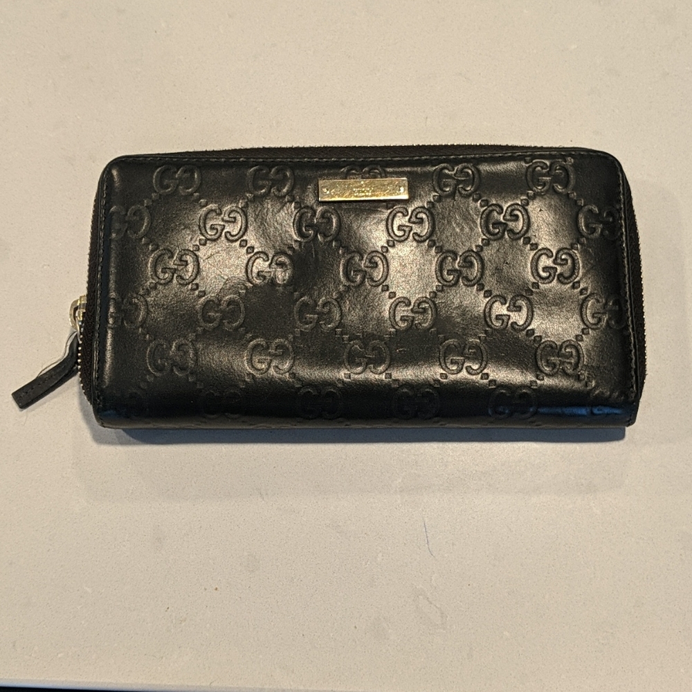 Authentic Gucci Envelope Wallet